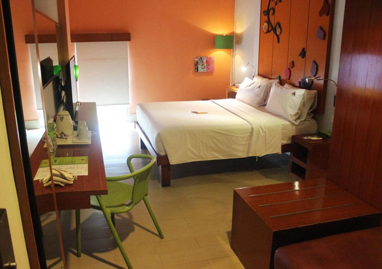 Maxonehotels.Com At Sabang Jakarta Exterior photo